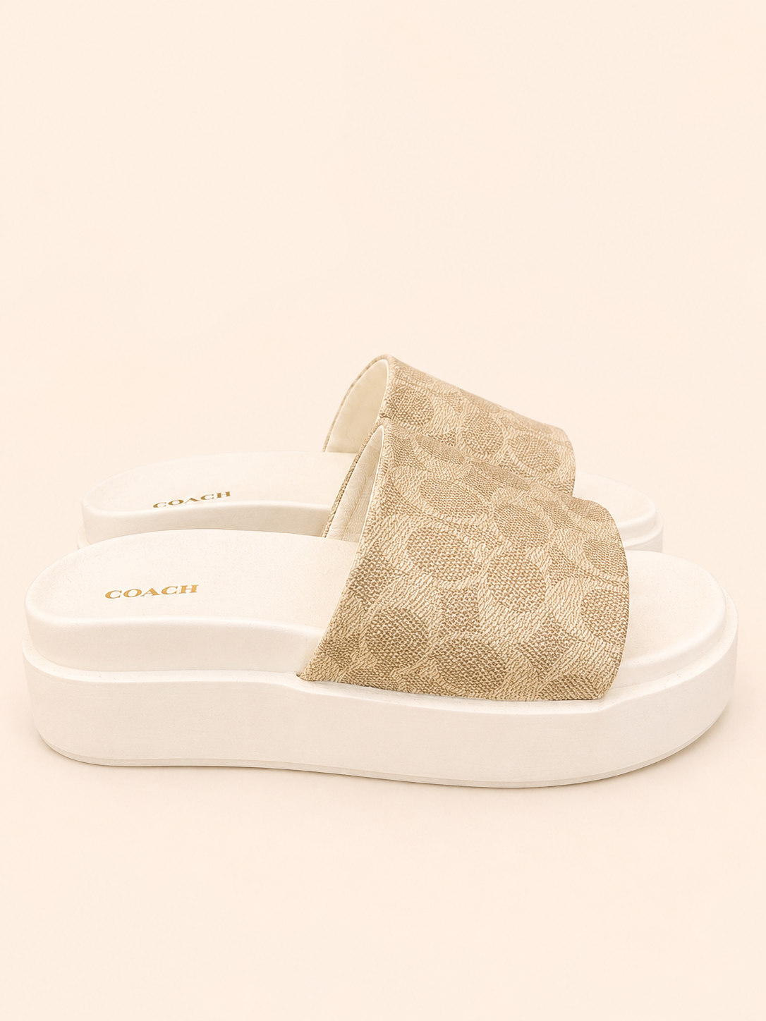 CHANCLAS COACH CAFE
