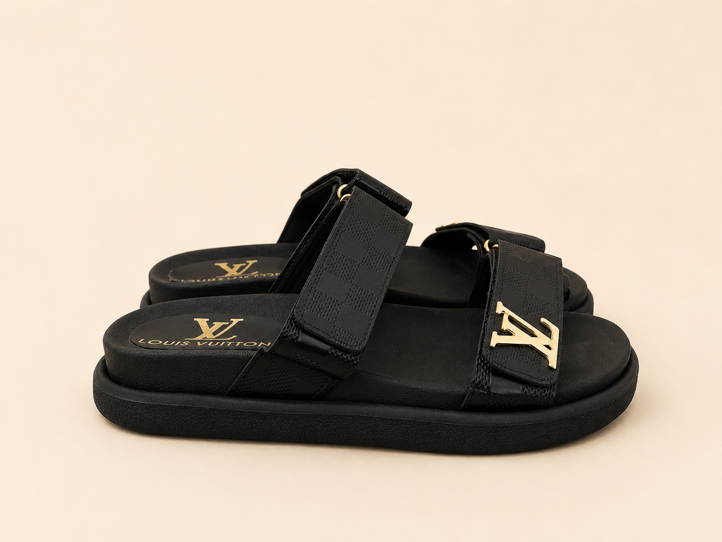 CHANCLAS LV NEGRAS COMPLETAS