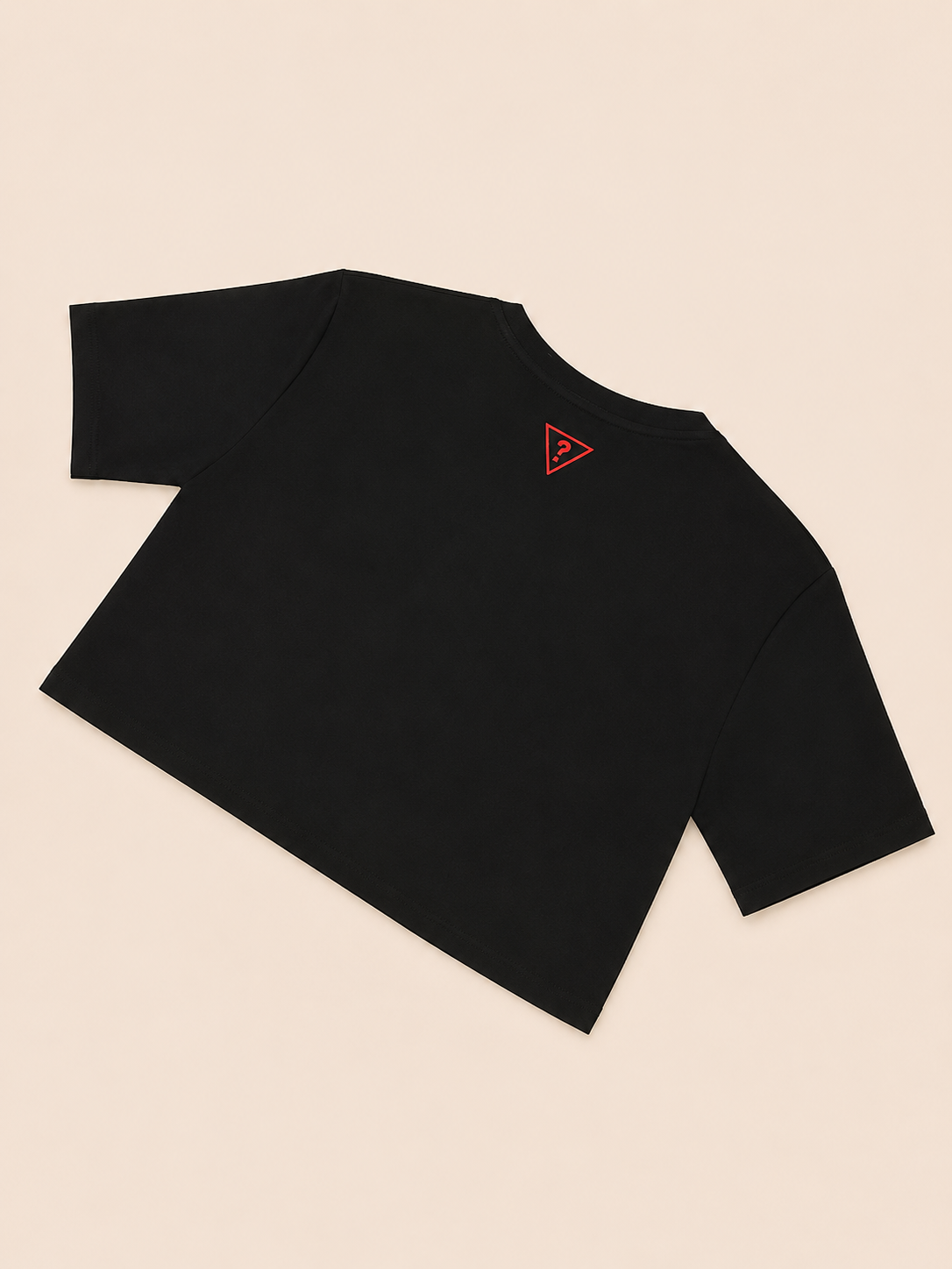 CAMISA GUESS NEGRA TRIÁNGULO