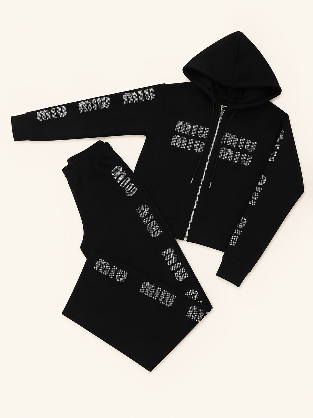 CONJUNTO MIU MIU NEGRO BRILLOS