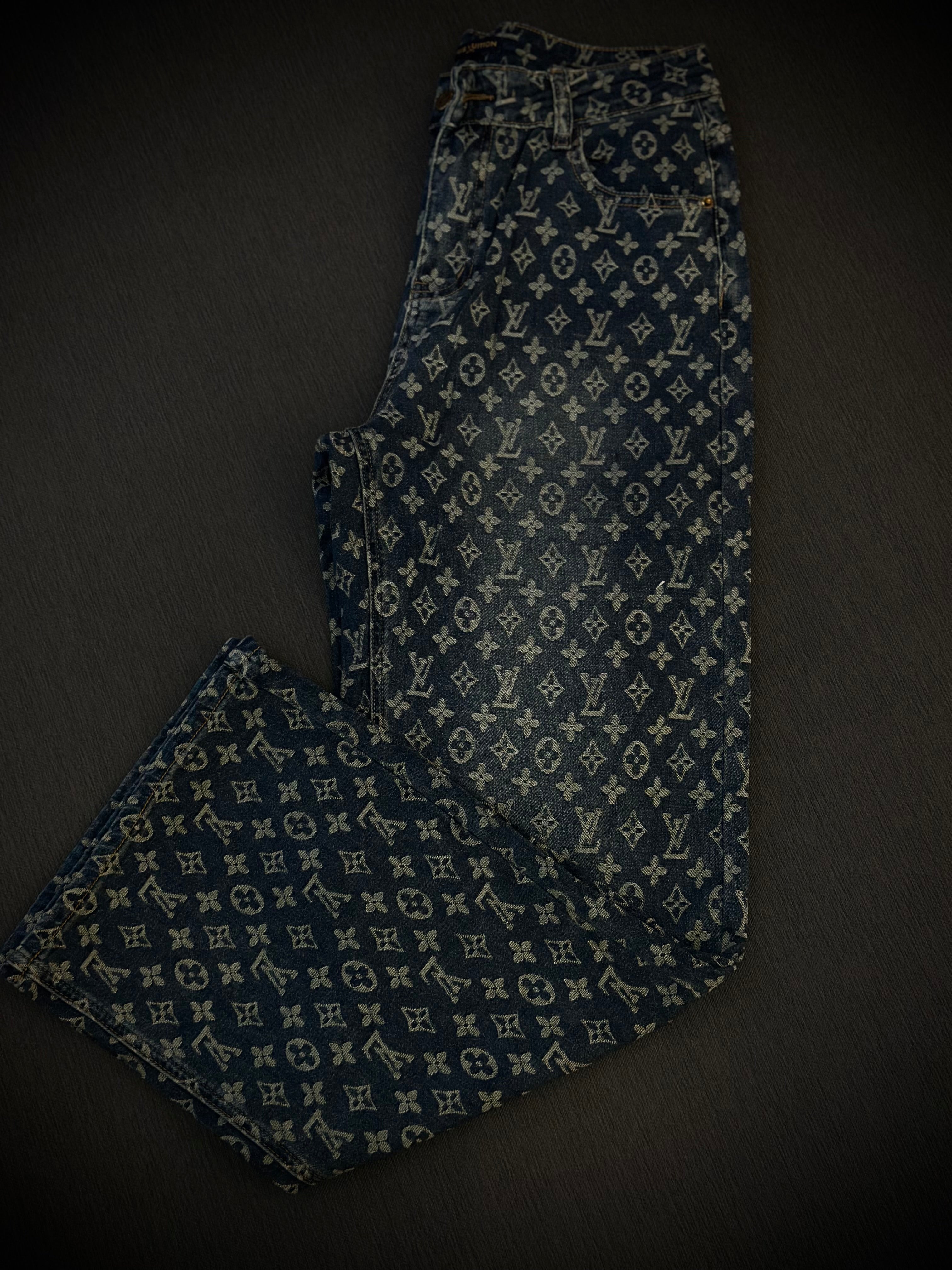 Pantalón LV Turco 11
