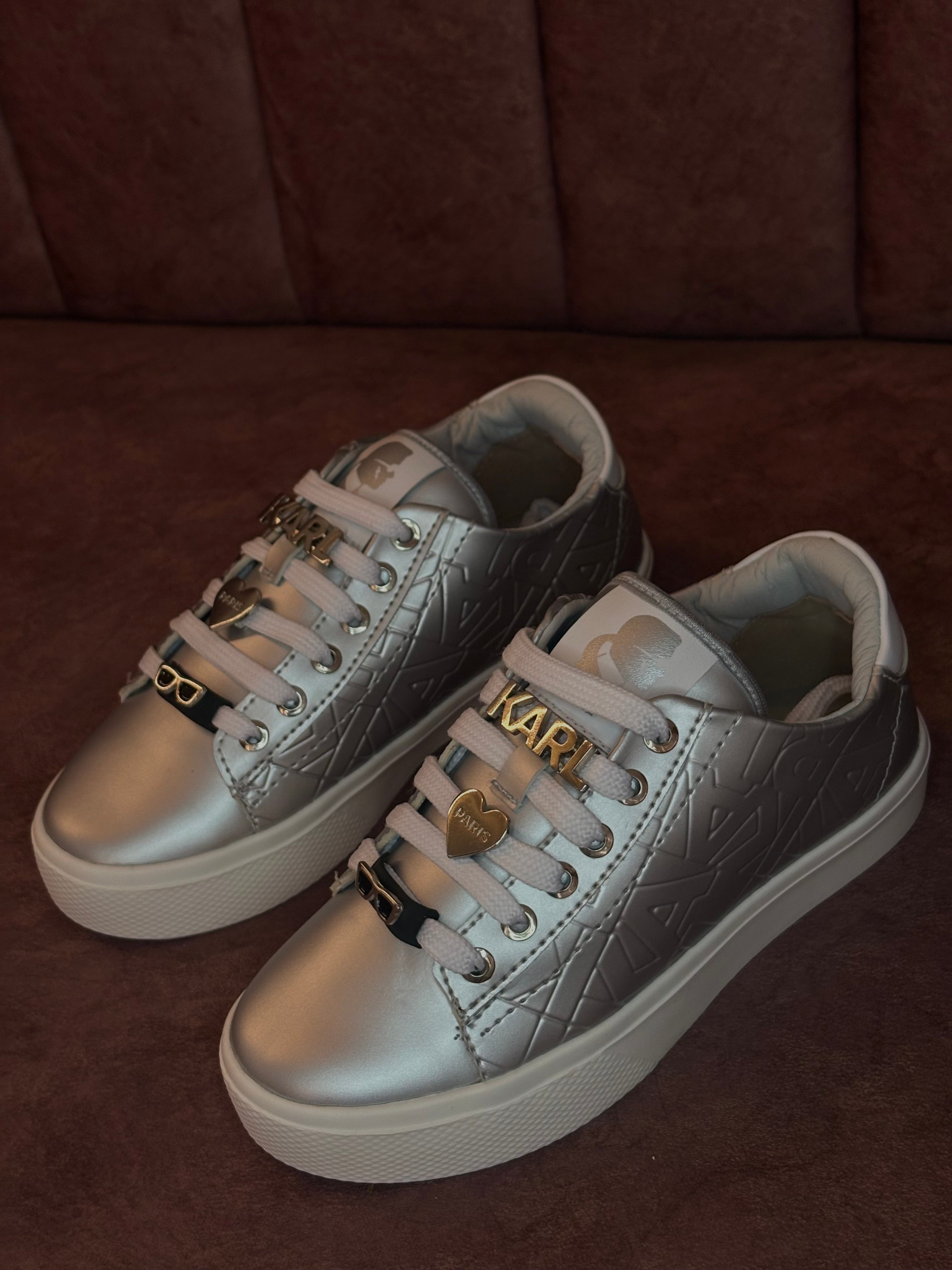 Tenis 13