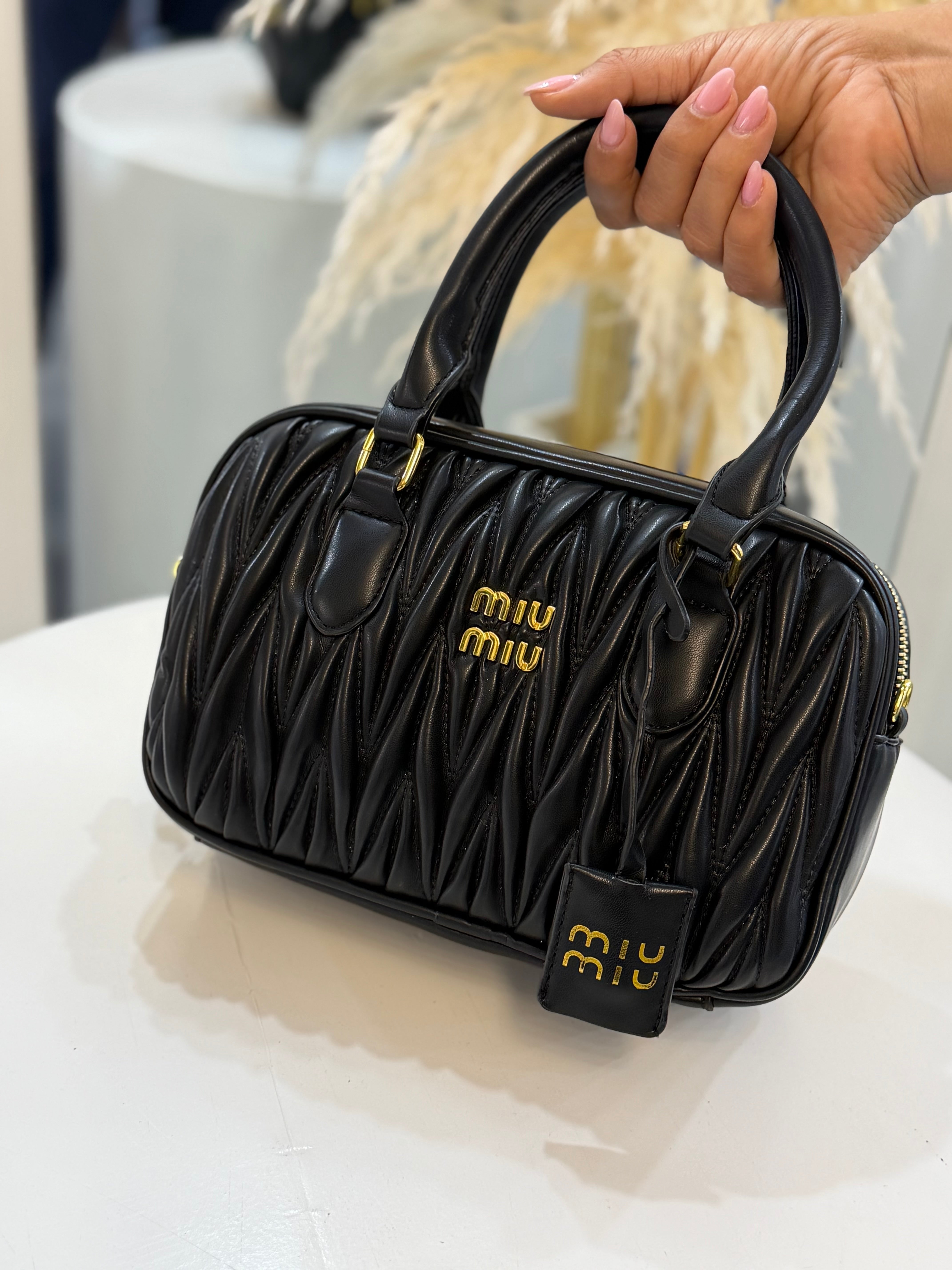 BOLSO DE MANO MIU MIU NEGRO